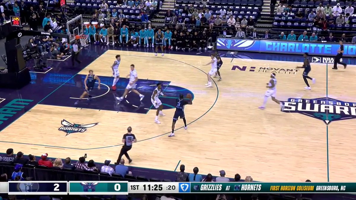 Alley-oop in transition.
Three triples.

Miles Bridges (15 PTS, 5-7 FGM) TOOK OVER the 1Q of Grizzlies-Hornets 🔥 