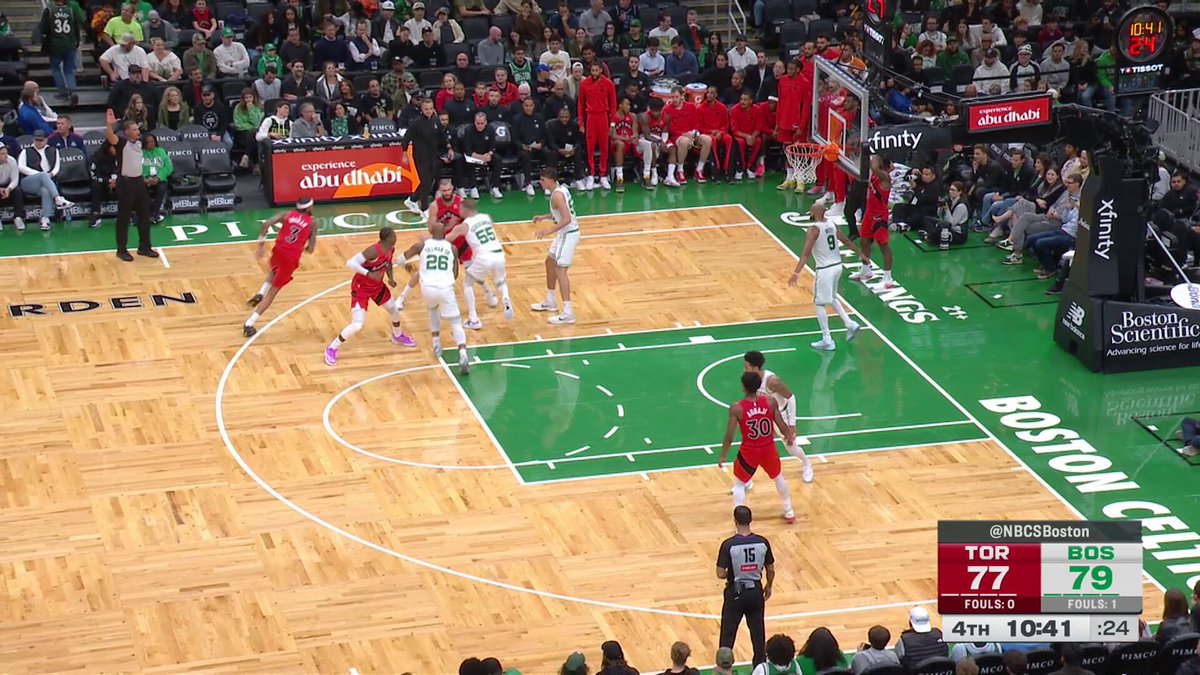 Derrick White block.
Derrick White triple.

He's up to 30p/9r/5a/4b for the C's on NBA TV 👀 