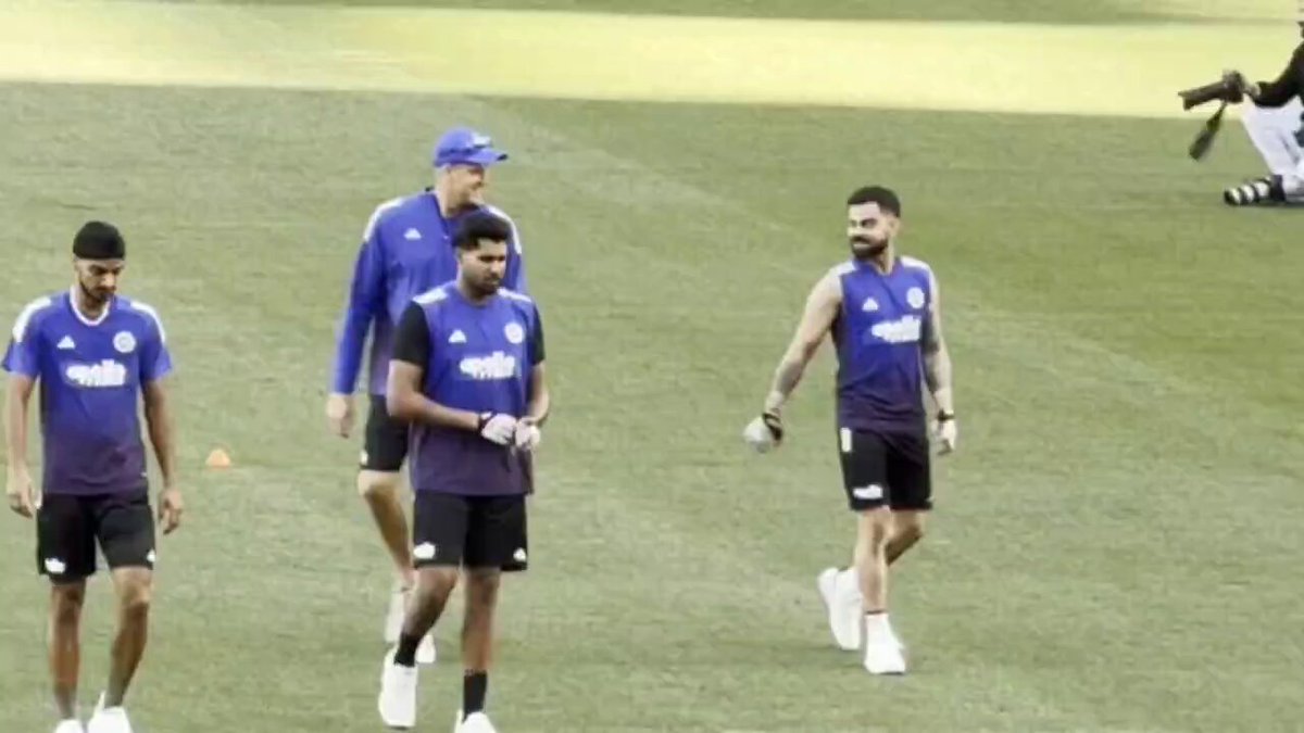 Virat Kohli, Arshdeep Singh, Harshit Picture