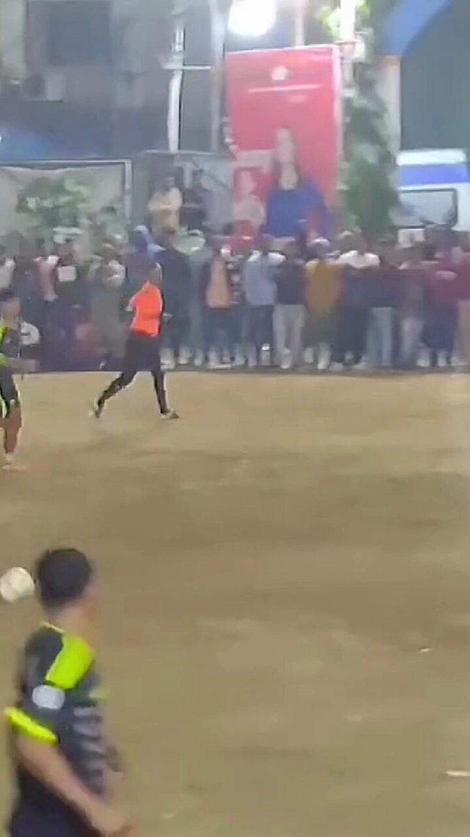 هدف لحارس مرمى نادي هندي محلي في دوري الحارات يخطف ملايين الإعجابات على السوشال ميديا #منصات 