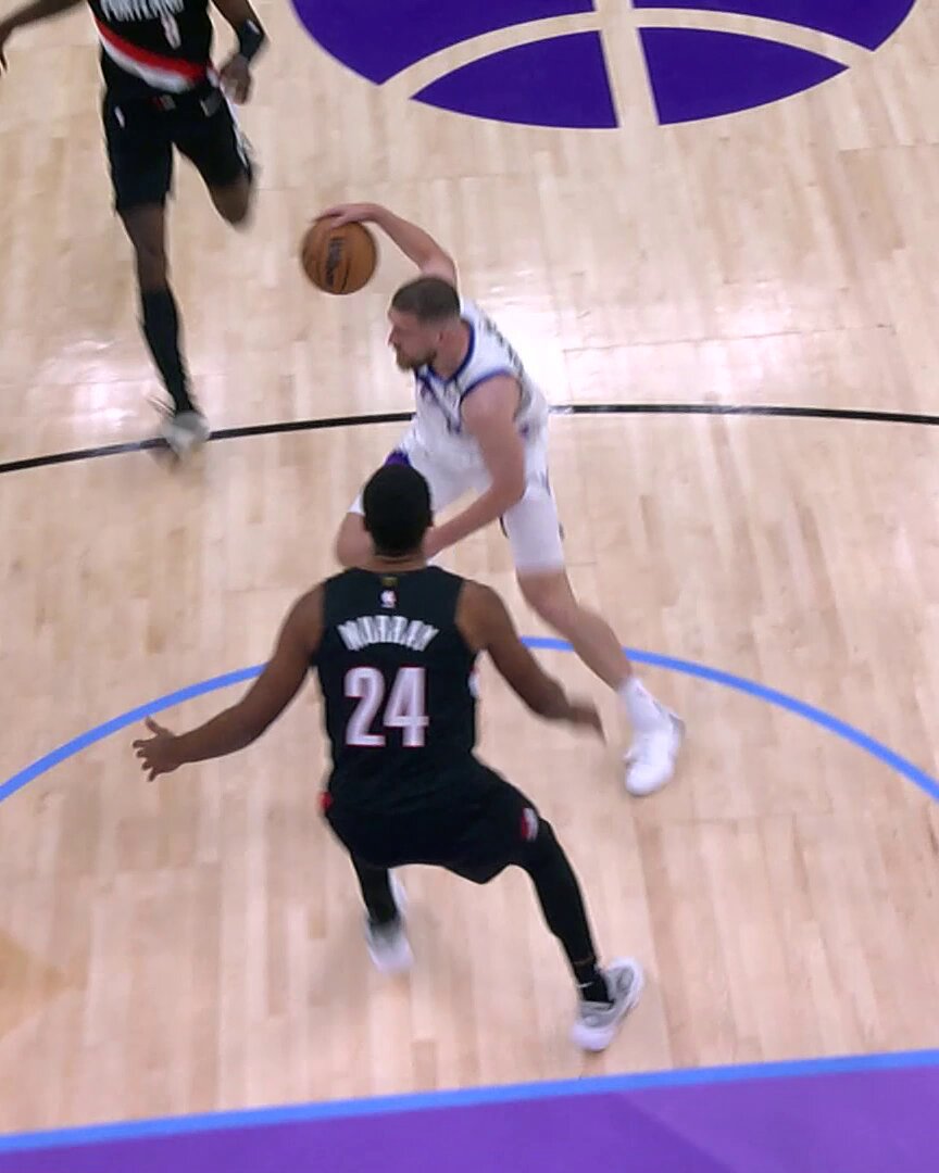 we see you with the Gortat screen, Nurk 😏 