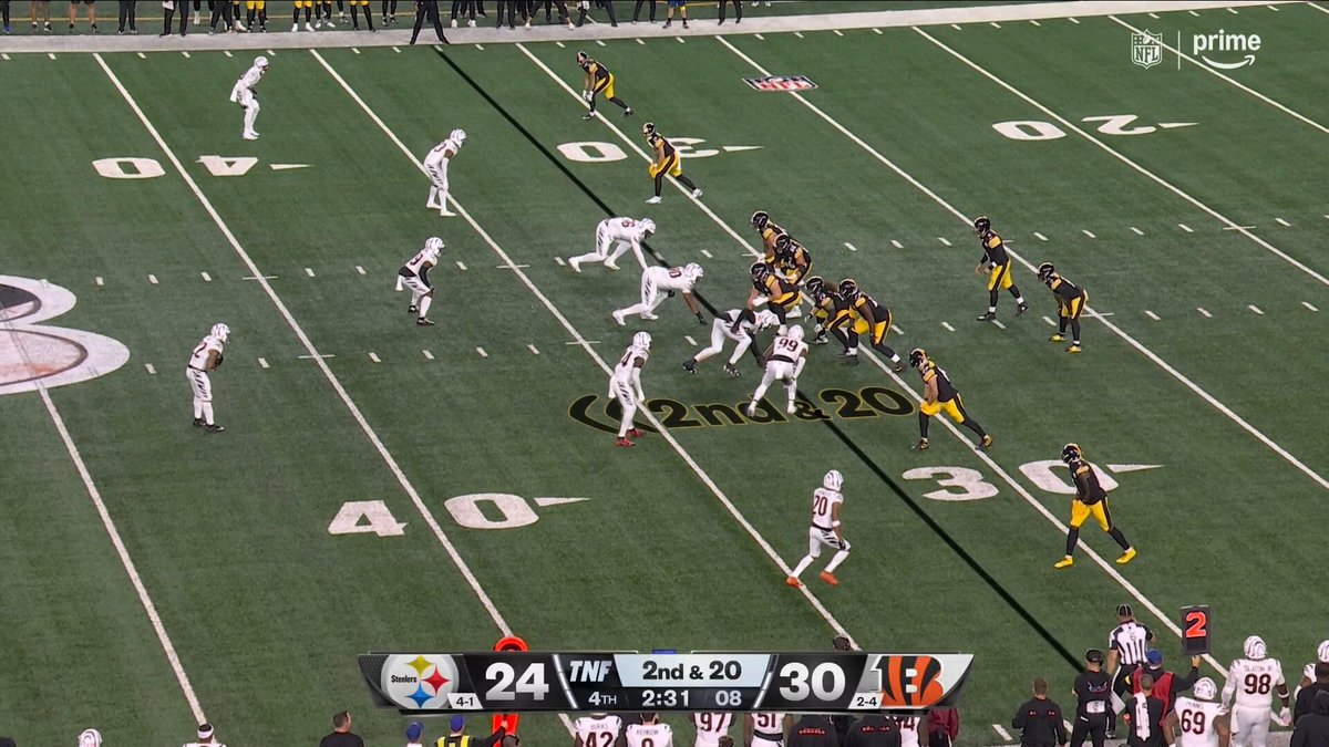 RODGERS WITH THE TD FOR THE LEAD!

(via @steelers) 