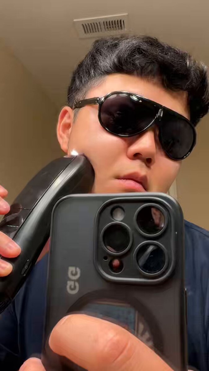 ヤーマン - Cerca / X