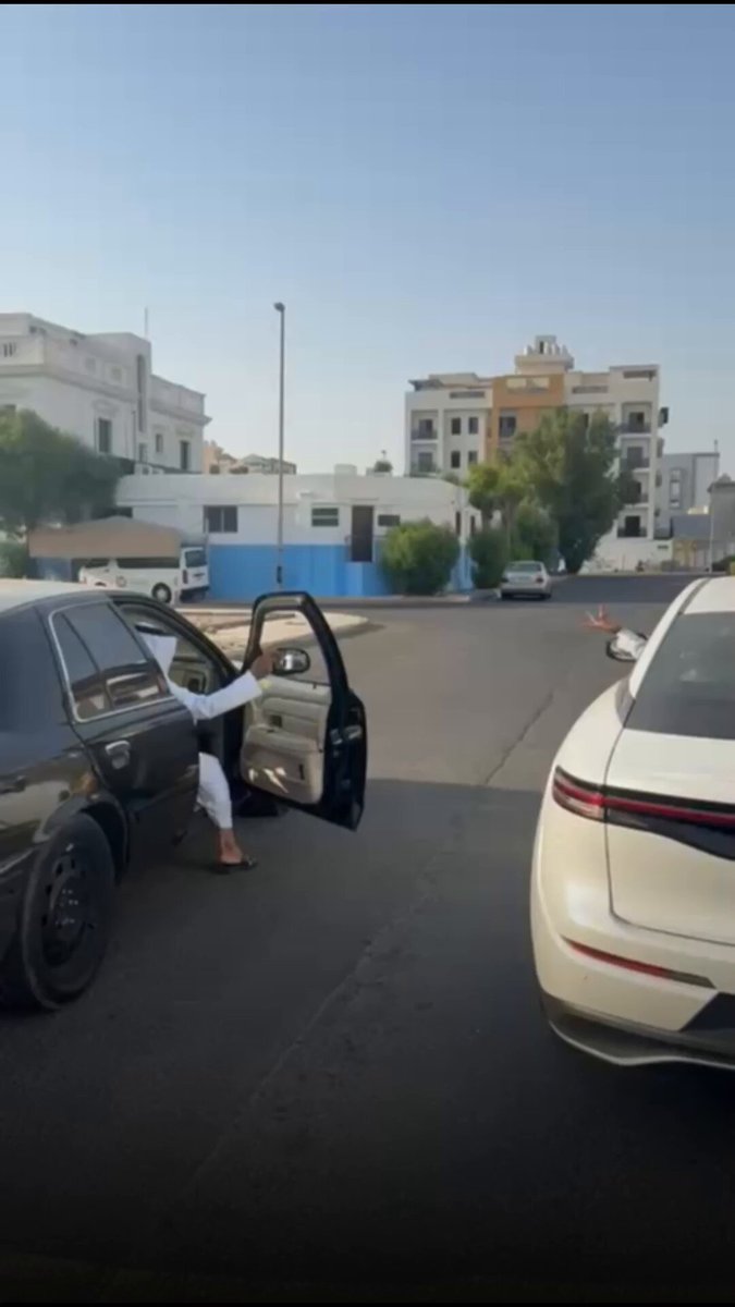 فيديو | هل أضحى الاستفزاز بغرض الابتزاز صناعةً ووسيلةً جديدة للتكسّب المادي؟. إبراهيم العلوي. مديني عسيري. غلا الجهني. للاطلاع على 