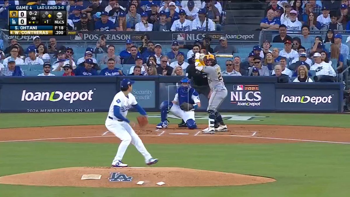 Shohei Ohtani has three strikeouts to start his night 😤  