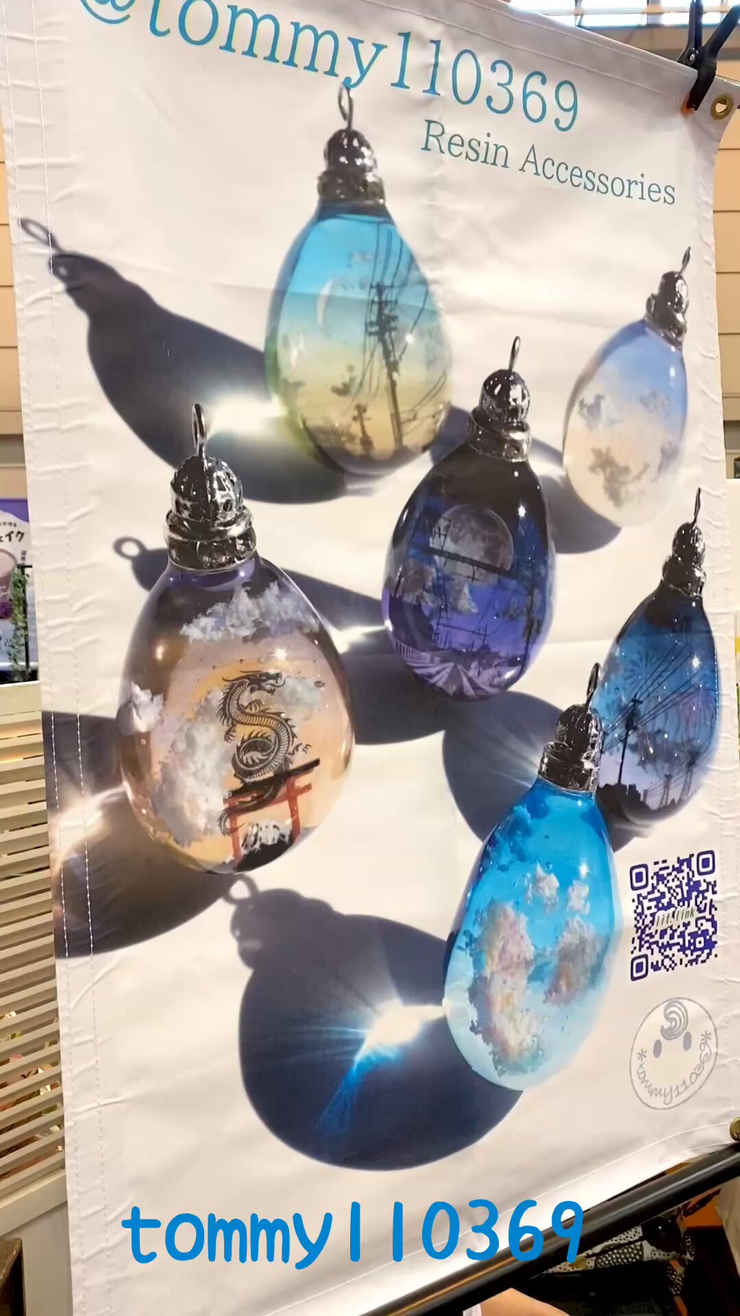 No 651❣️レジンヘアゴム❣️お花に囲まれたうさぎさん❣️٩(๑❛ᴗ❛๑)۶ No 651❣️レジンヘアゴム❣️お花に囲まれたうさぎさん❣️٩(๑