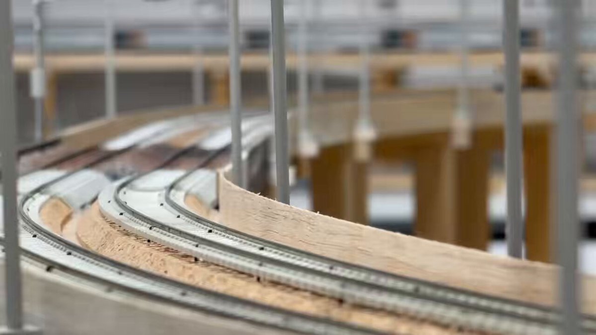 185系 - অনুসন্ধান / X