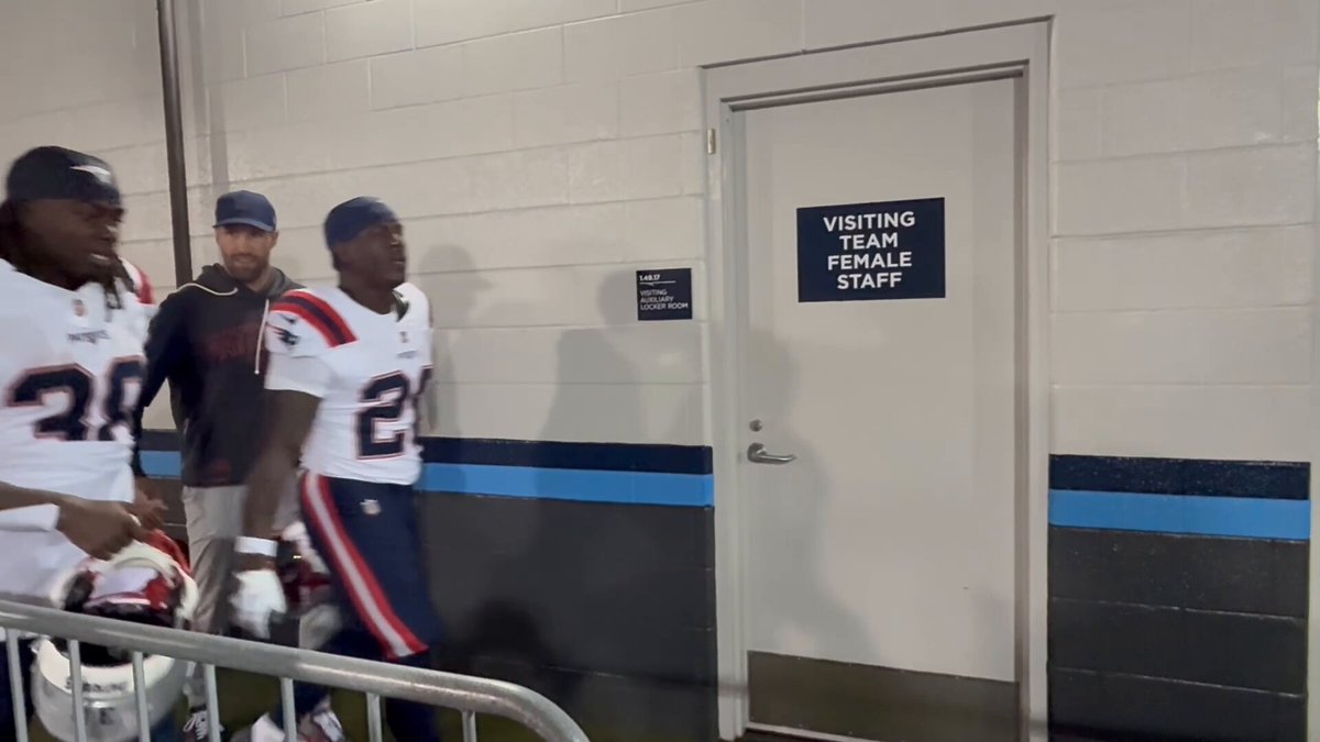 Sounds like RB Terrell Jennings made an impression, as Mike Vrabel says the team has found its “five-minute” back. 