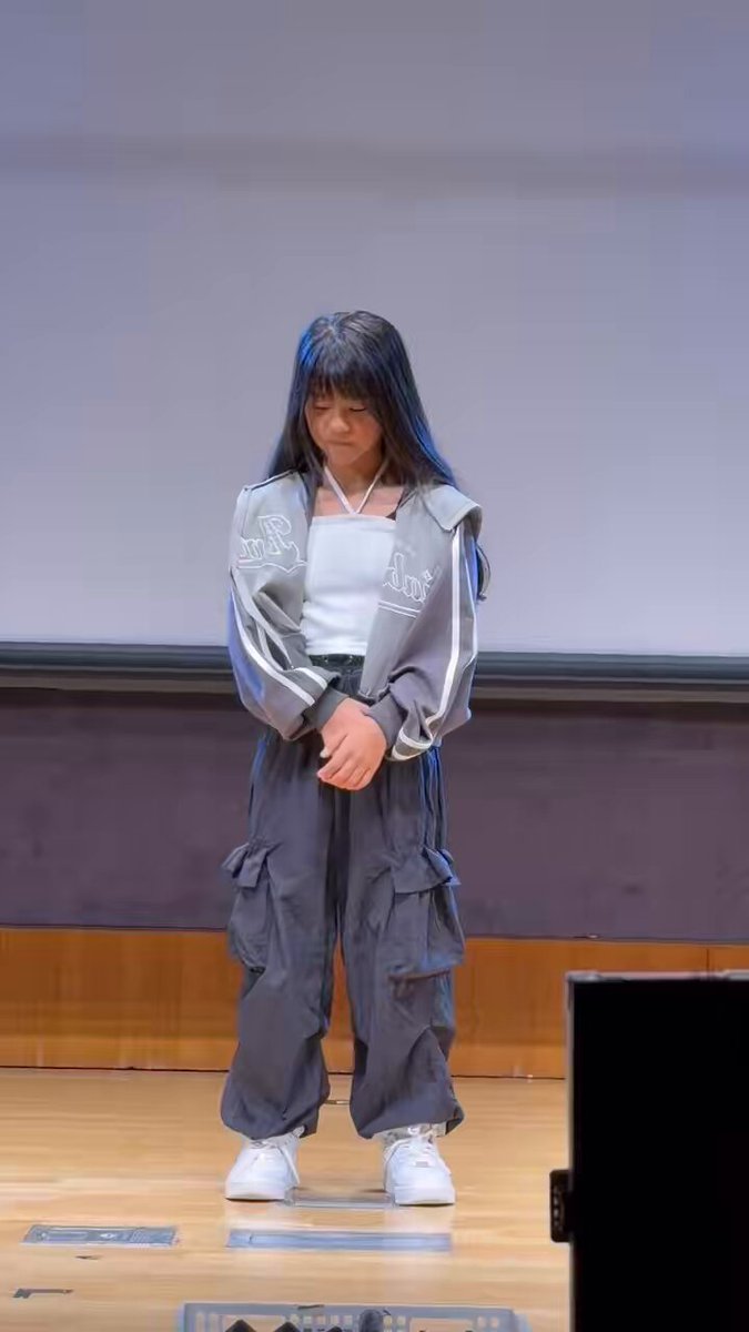 NOA (@noa01060106) / X