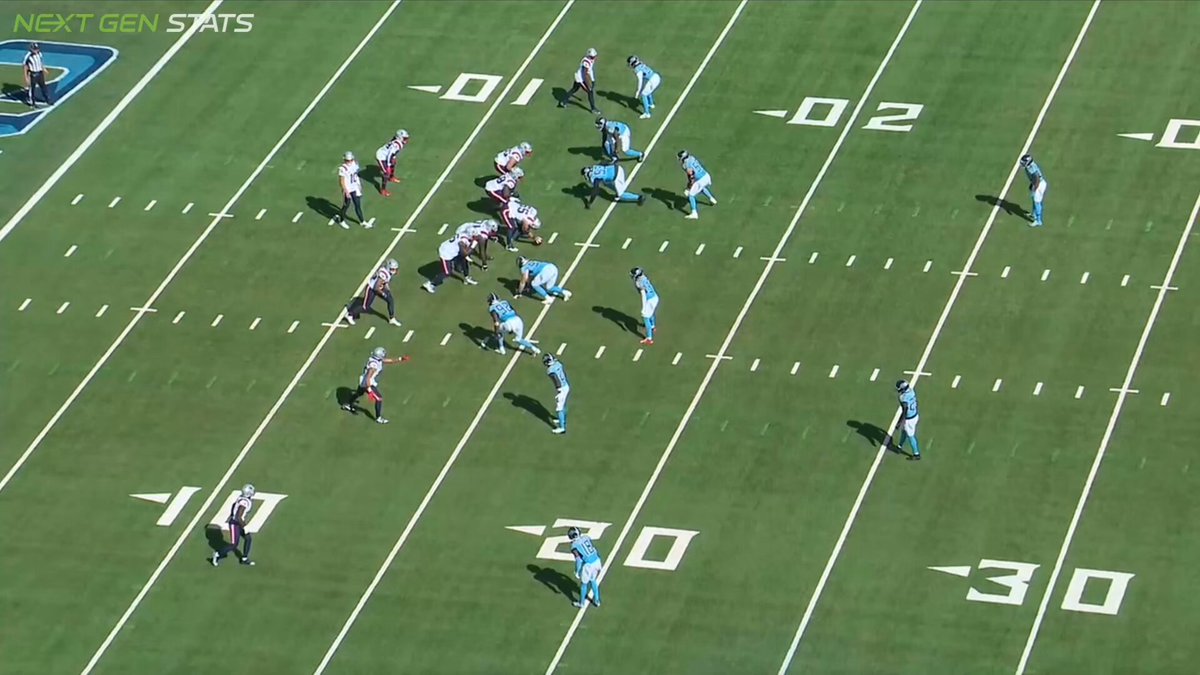 Becoming a staple for the #Patriots offense on third down. Diggs finds the soft spot in the zone this time for a 24-yard gain. Nice pickup by Will Campbell on the stunt, too. 