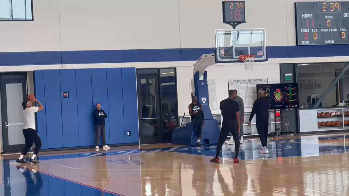 Trendon Watford is getting shots up after practice today. He’s working his way back from right hamstring tightness. #Sixers 