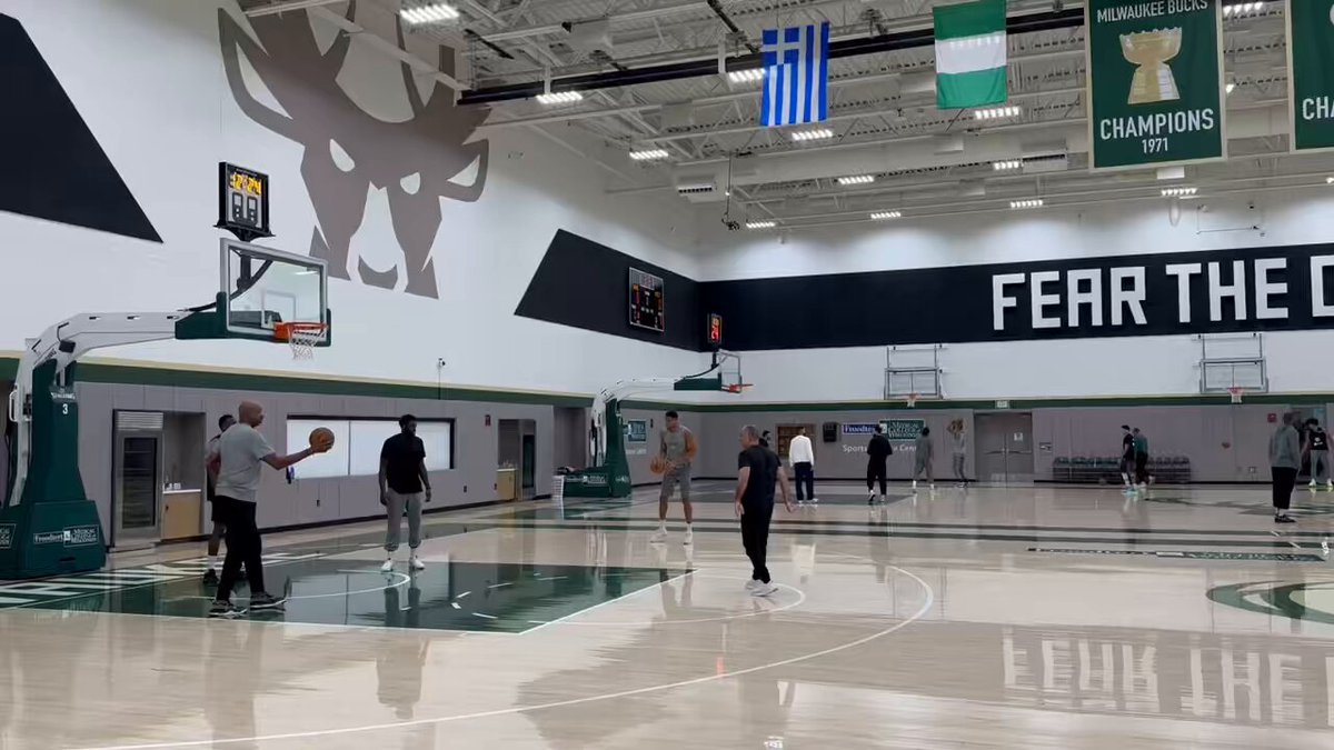 Here are some Bucks players getting shots up after today’s practice: 
