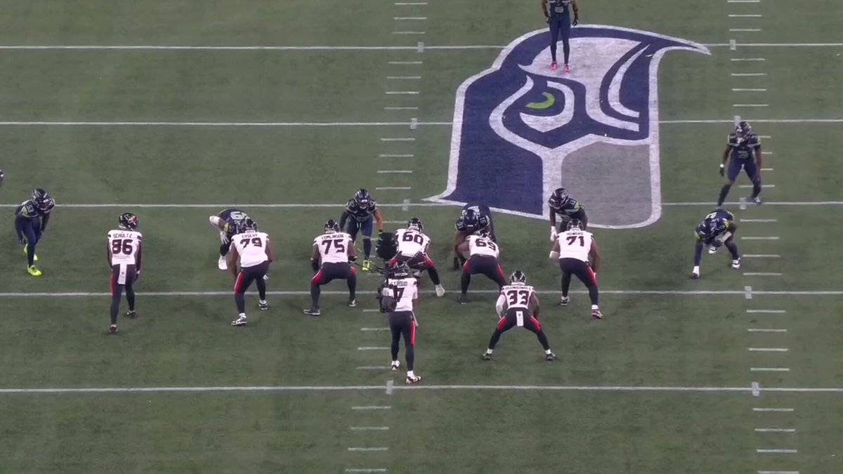 Mike Macdonald and the Seahawks defense had such a great read on CJ Stroud's hots last night
manufactured a free rusher + covered where CJ's eyes went in that moment