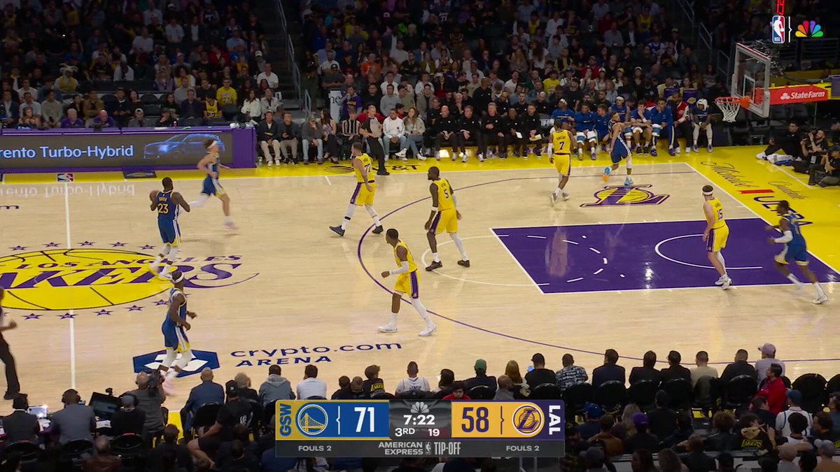 Green to Curry... like clockwork for Golden State.

Warriors on a 20-7 run on NBC & Peacock 🌉 