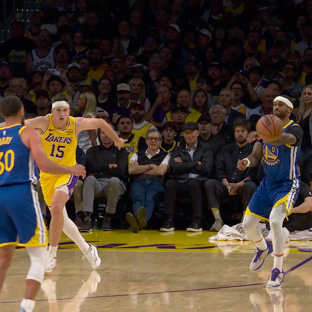 Steph's deep triple caps the @warriors' opening night W in Los Angeles 😮  