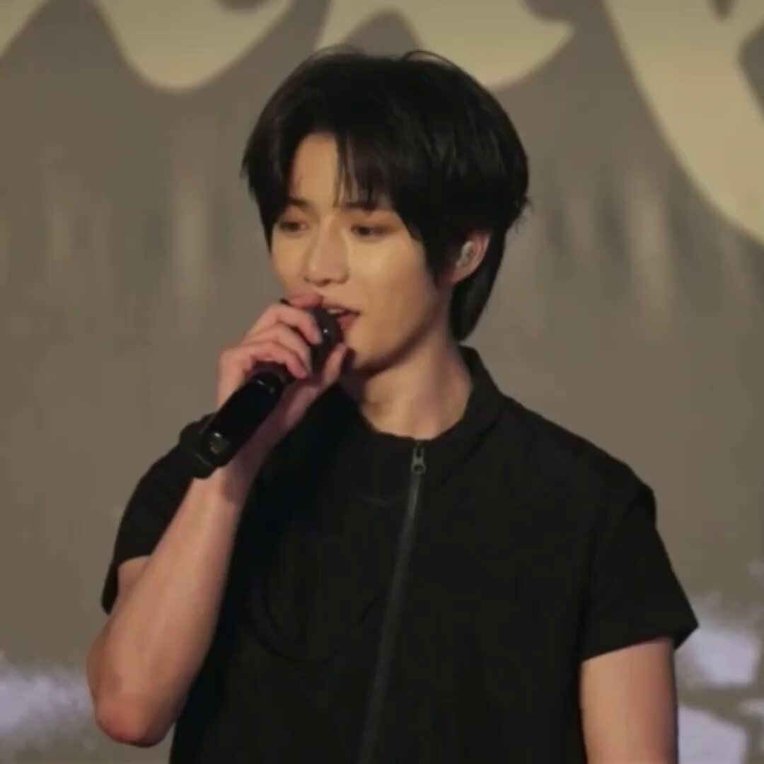 no labels, just nike✧༄ (@mintyzzn) / X