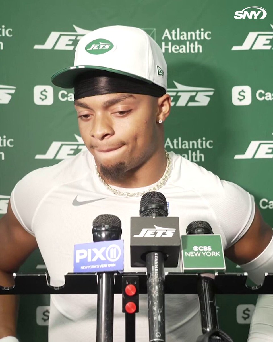 #Jets QB Justin Fields wasn’t aware of owner Woody Johnson’s comments when he spoke to reporters today...

This was his live reaction upon hearing about it:

(🎥 @snyjets)

