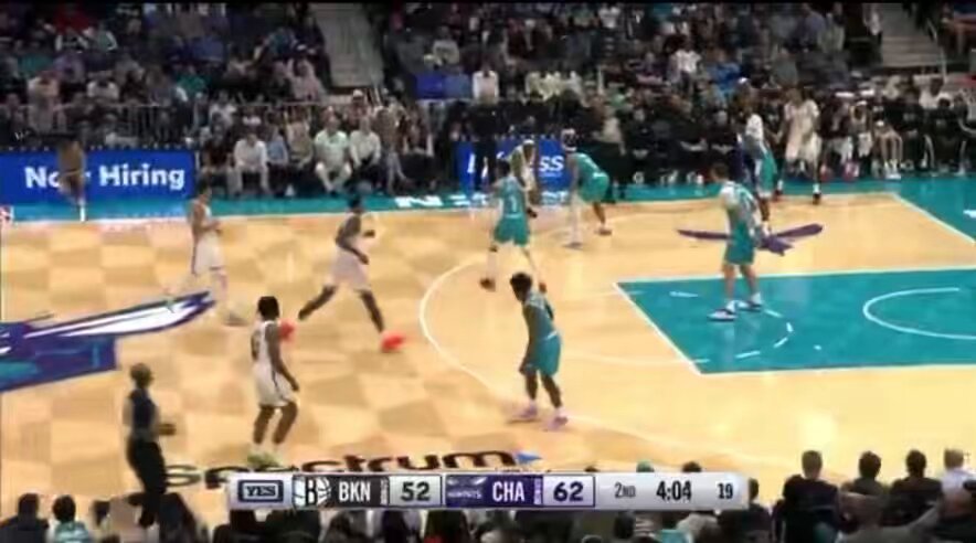 Ben Saraf works into the mid-range and hits a smooth one-legged jumper.

He’s shown some craftiness here early. I would like to see him take the three when given that much space, though. 