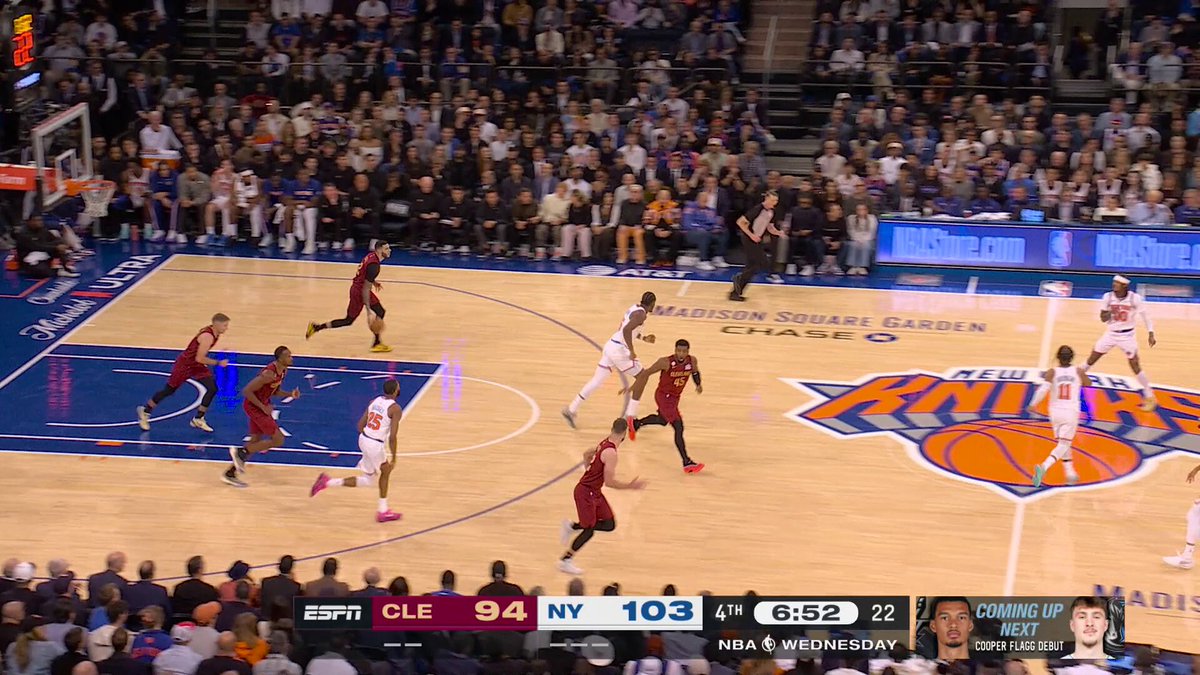 Lonzo Ball pulls up to hit a big triple for his first points as a Cavalier 👌

