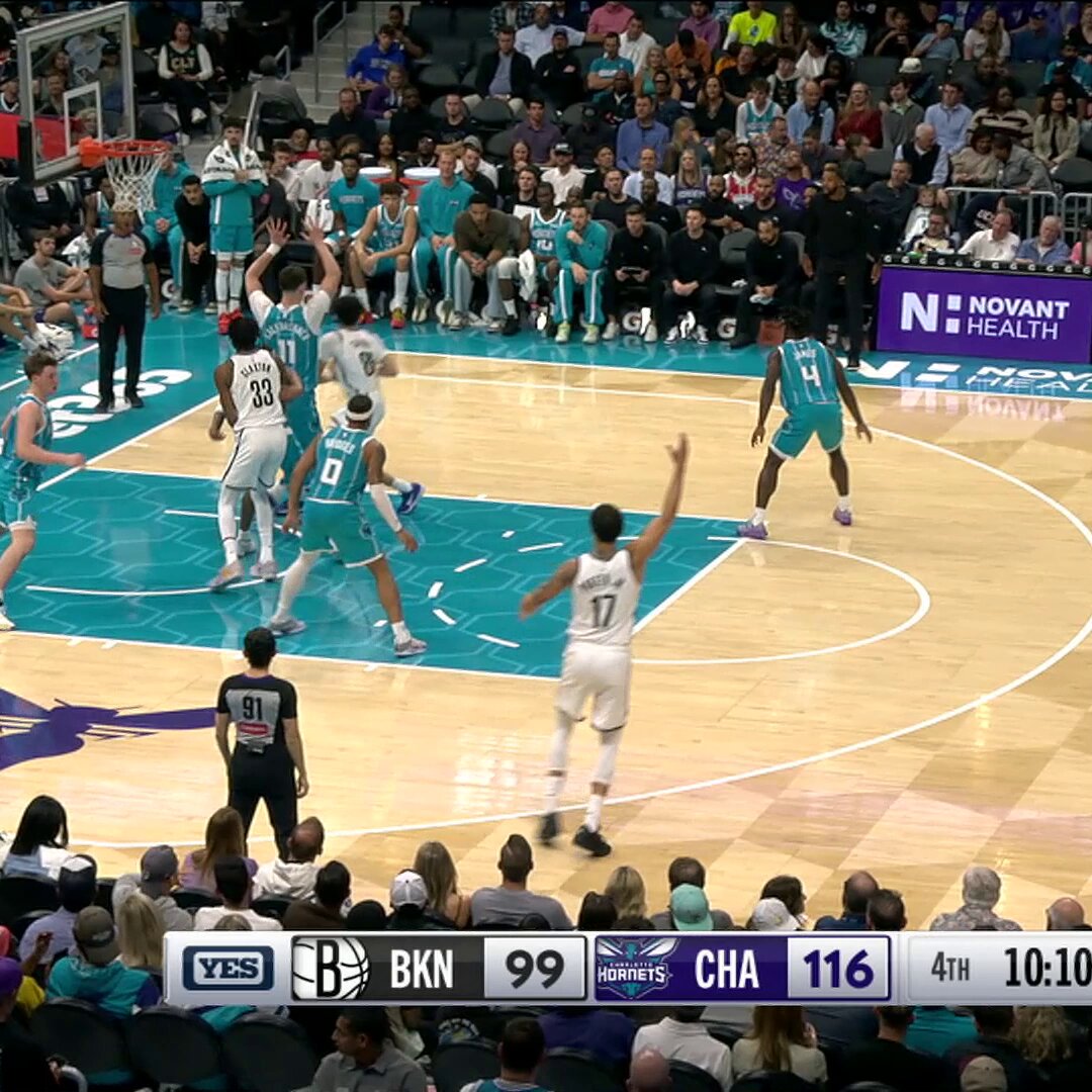 Nolan drains his first NBA three 🎯 