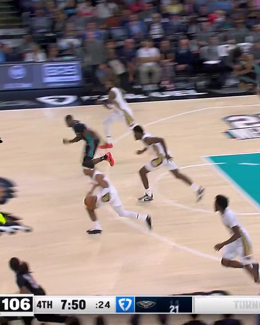 Javon with the quick hands 👋 