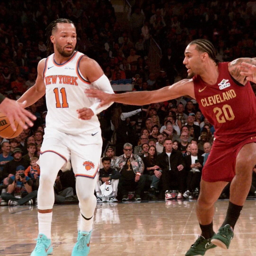 Through traffic? 

No problem for Jalen Brunson. 
