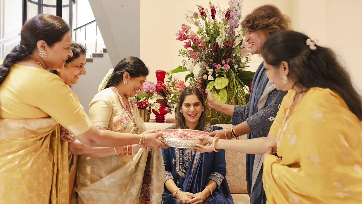 Telugu FilmNagar on X: "Double the joy, double the love!💓 Global Star  @AlwaysRamCharan and #UpasanaKonidela are all set to welcome their second  bundle of happiness!!👶🫶 #RamCharan #Upasana #PEDDI #TeluguFilmNagar  https://t.co/B9tlxVFbwP" / X