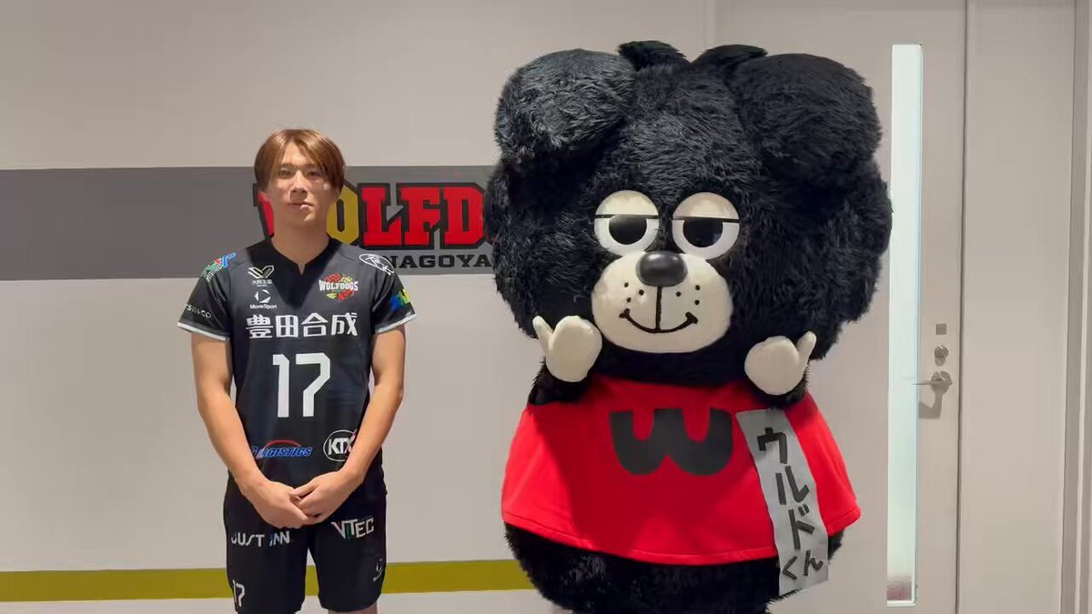 けんてぃに今シーズンのユニフォーム紹介をお願いしたド👕✨ 想定外に