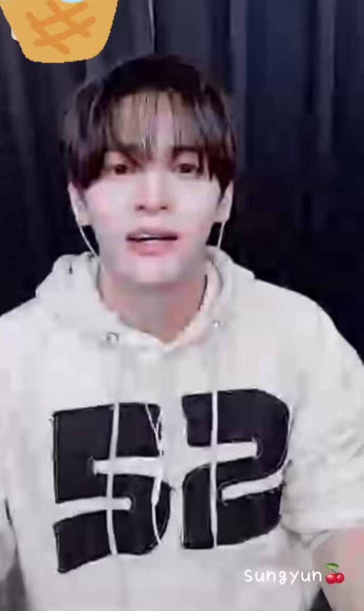 連絡用(๑°꒵°๑)・*♡ Emojis | PDF | Notation | Symbols