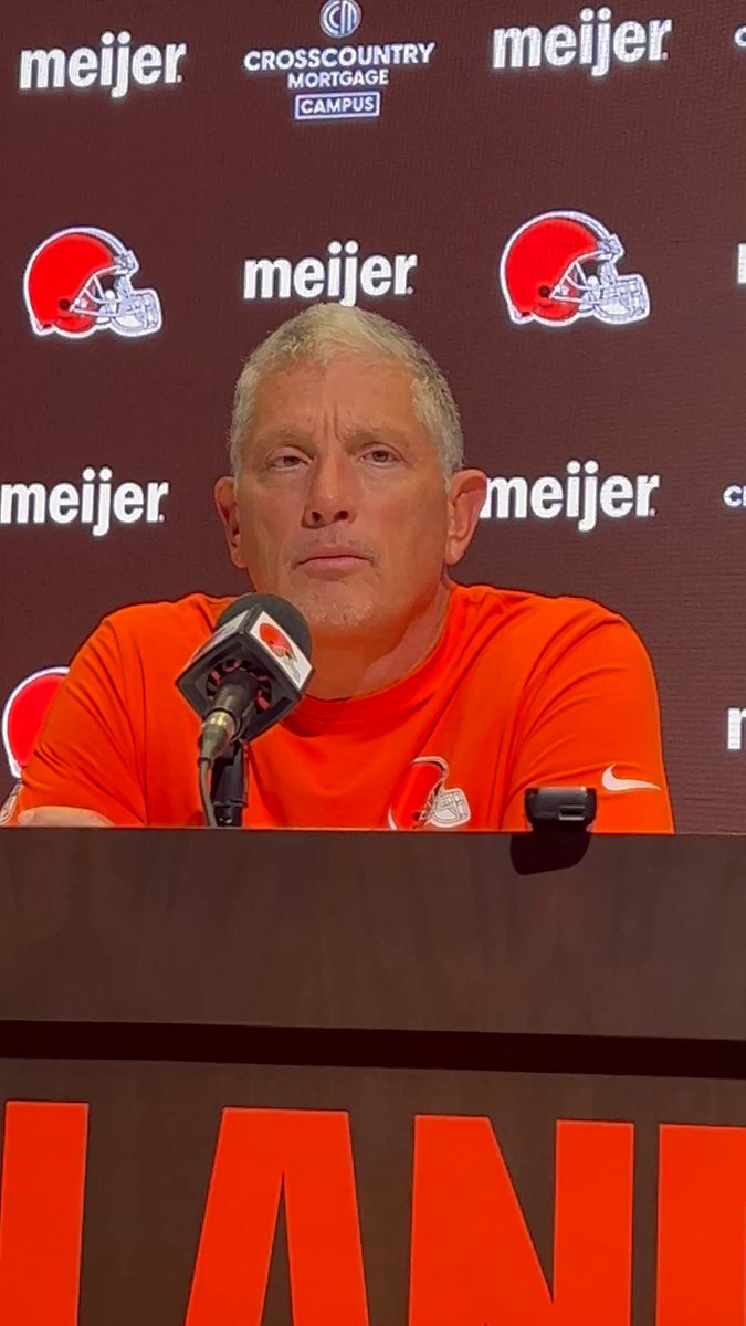 Shirtless Schwartz explains accepting the game ball half-dressed in the #Browns locker room and the reax of a college buddy: 