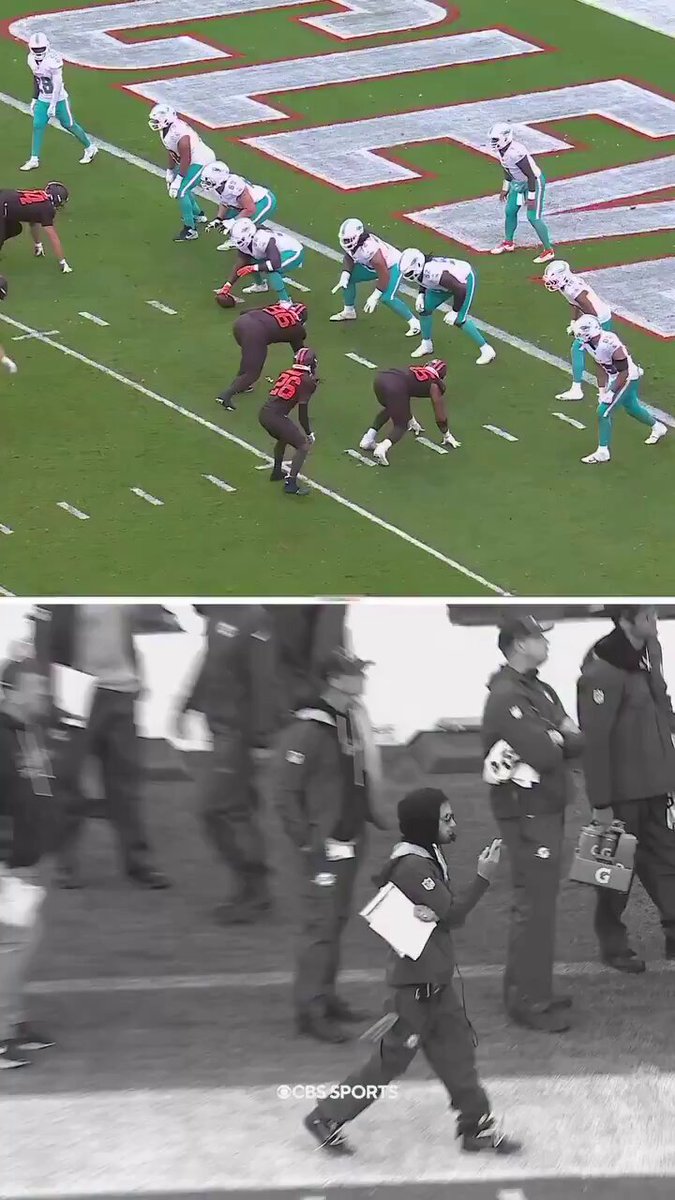 Wild: Mike McDaniel really told Tua to sit his ass on the bench after throwing an INT 😭😭