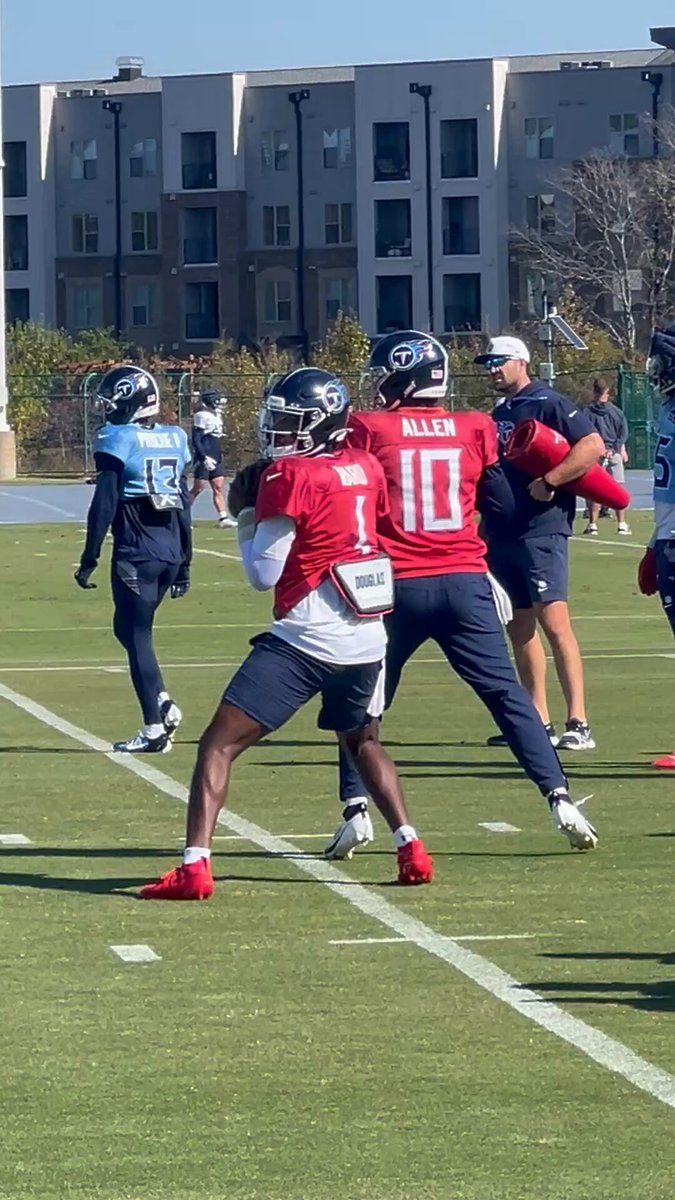 A quick peek at Cam Ward at Thursday’s @Titans practice. 