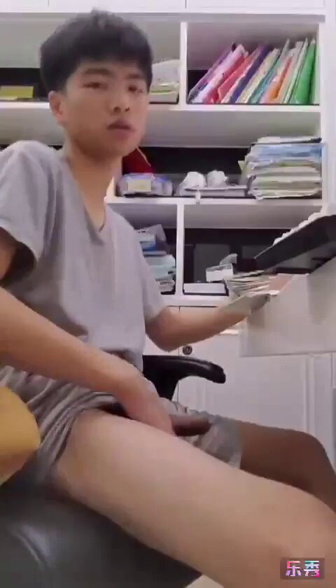 Qalin pantyhose ichida porno