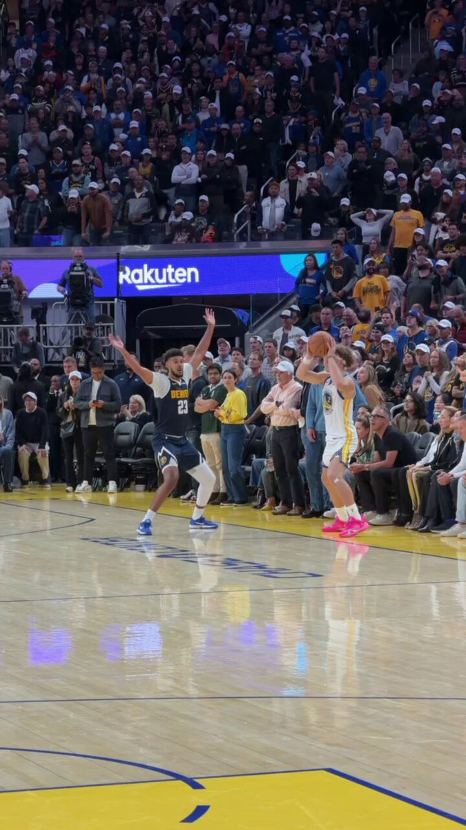 STEPHEN. CURRY.

WHAT A SHOT TO FORCE OT AT HOME 😲  