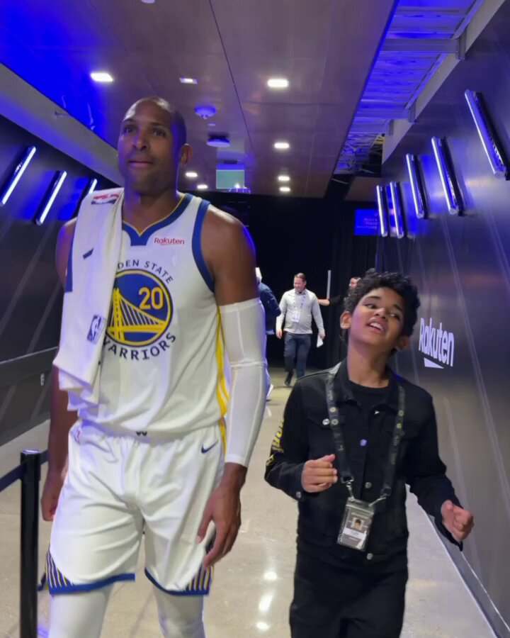 Q: "How's it being Steph's teammate there for that?"

@Al_Horford: "Man, it's a lot of fun."

Stephen Curry scored 42 points tonight... and 20 of GSW's final 30 points from 5 minutes left in regulation through the end of OT 😱 