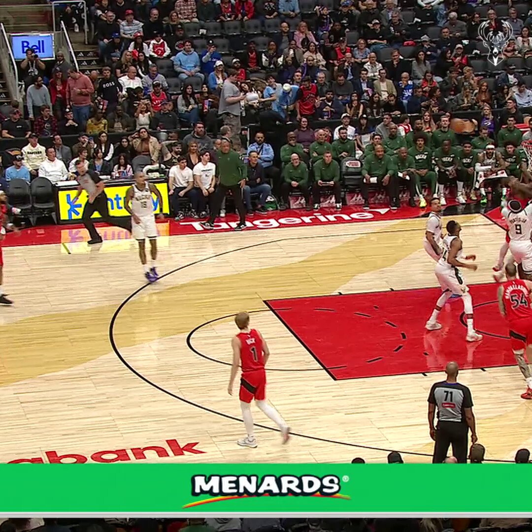 Giannis is a one man fast break.