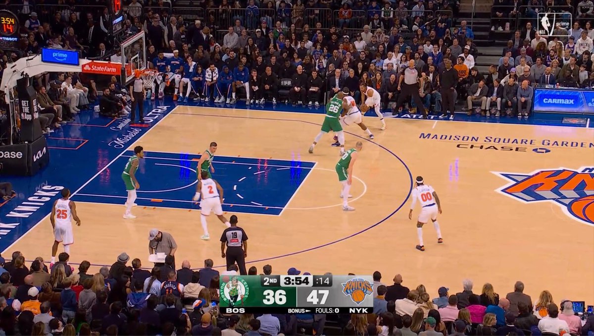 Bucket and the foul for Jalen Brunson 😤