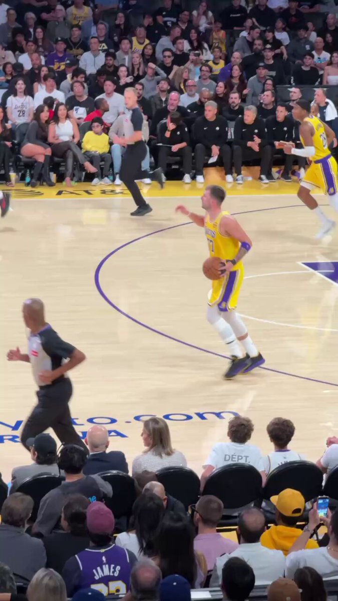 POV: You witness Luka Magic record back-to-back 40-pieces for the 1st time as a Laker 🔥