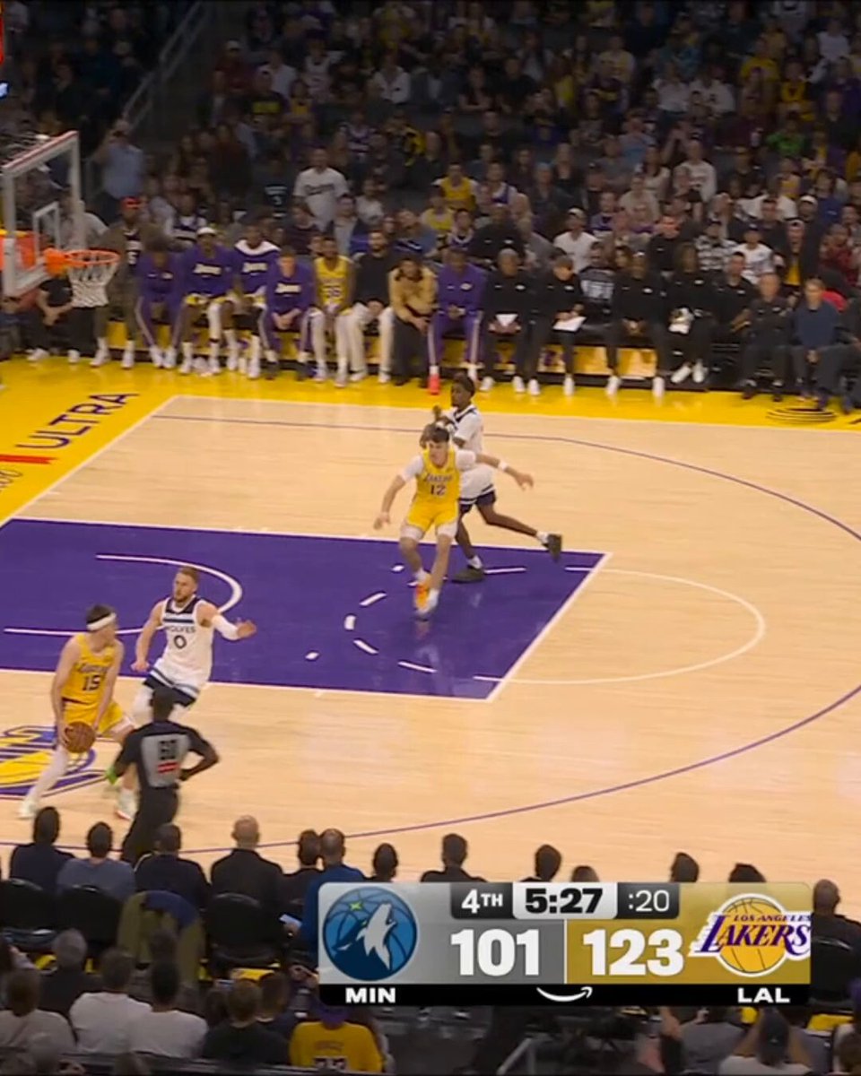 Luka Dončić recorded his first dunk as a Laker in his 49-point performance vs. TWolves 😤🔥
Luka hadn't dunked in a game since Dec 15th, 2024 🤯