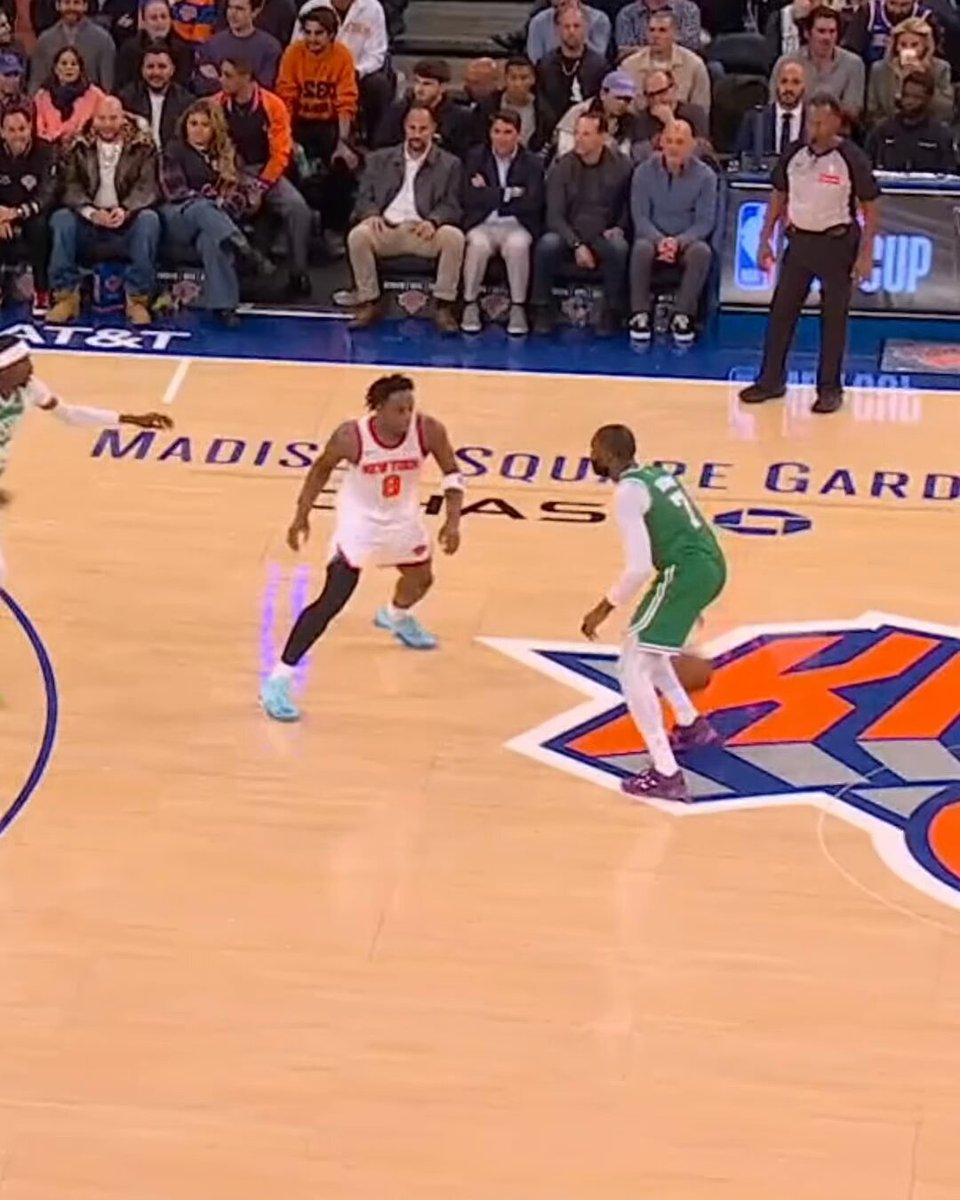 OG Anunoby SHUT DOWN Jaylen Brown's fadeaway 😤🔒