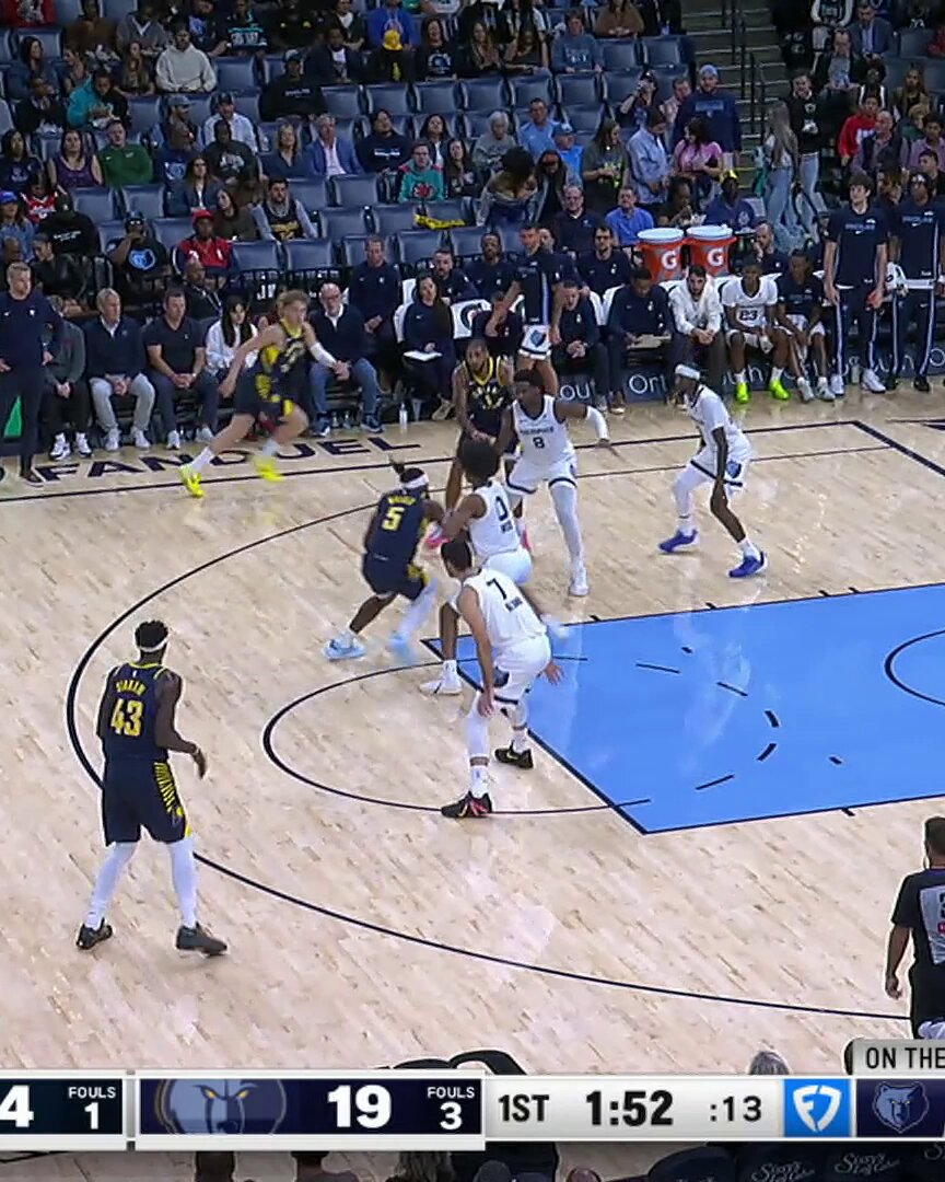 Obi Toppin drains a three 💦