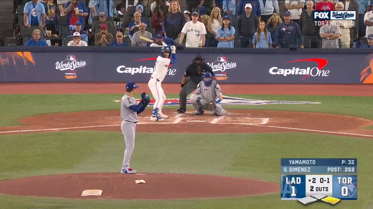 Mookie making it look easy. #WorldSeries 