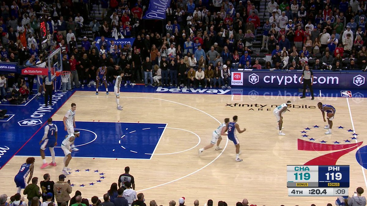 QUENTIN. GRIMES.
HE GIVES THE SIXERS THE LEAD WITH 13.9 SECONDS LEFT 🚨
WATCH: