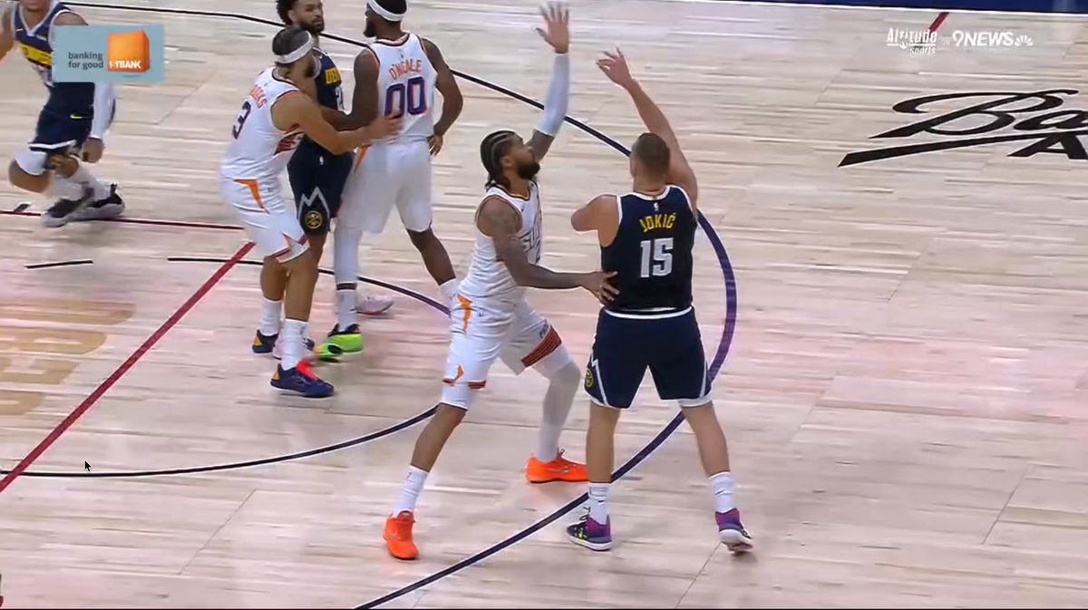 Aaron Gordon went from 2016 Steph Curry to 2016 Aaron Gordon real quick