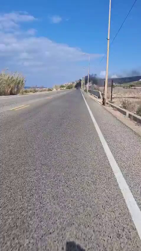 بالفيديو: غارة من مسيرّة تستهدف سيارة في الناقورة #عاجل  بالفيديو: غارة من مسيرّة تستهدف سيارة في الناقورة #عاجل