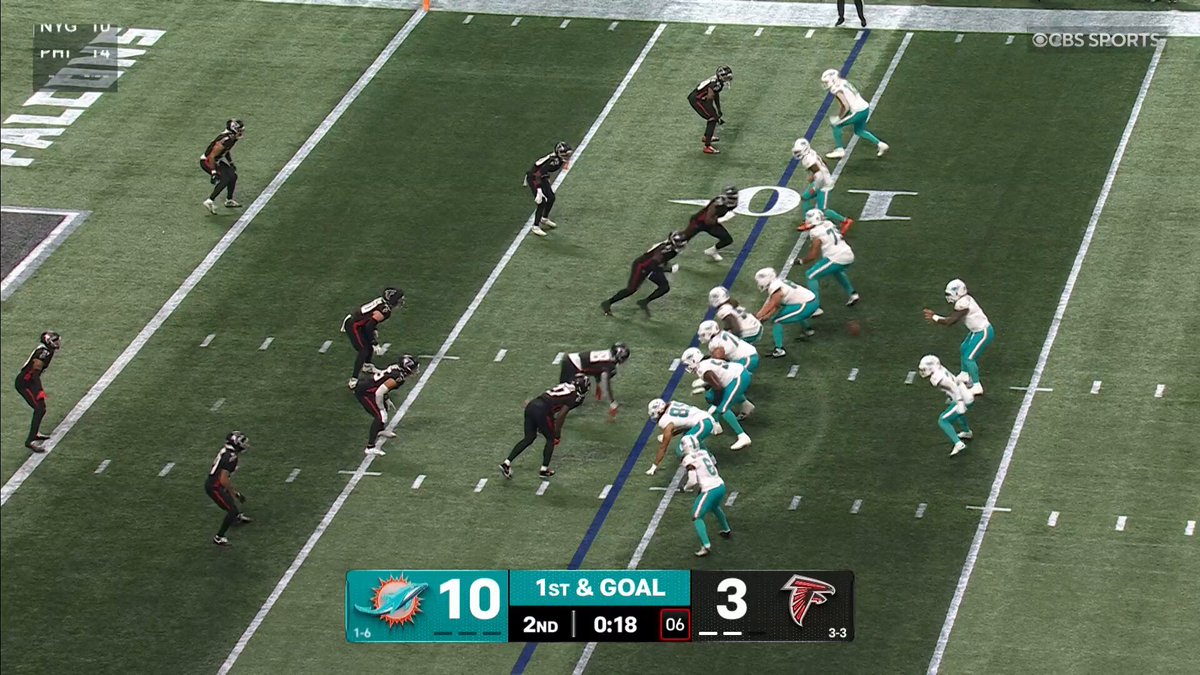 Prime Tua Tagovailoa is back 👀
He has looked UNSTOPPABLE against the Falcons.