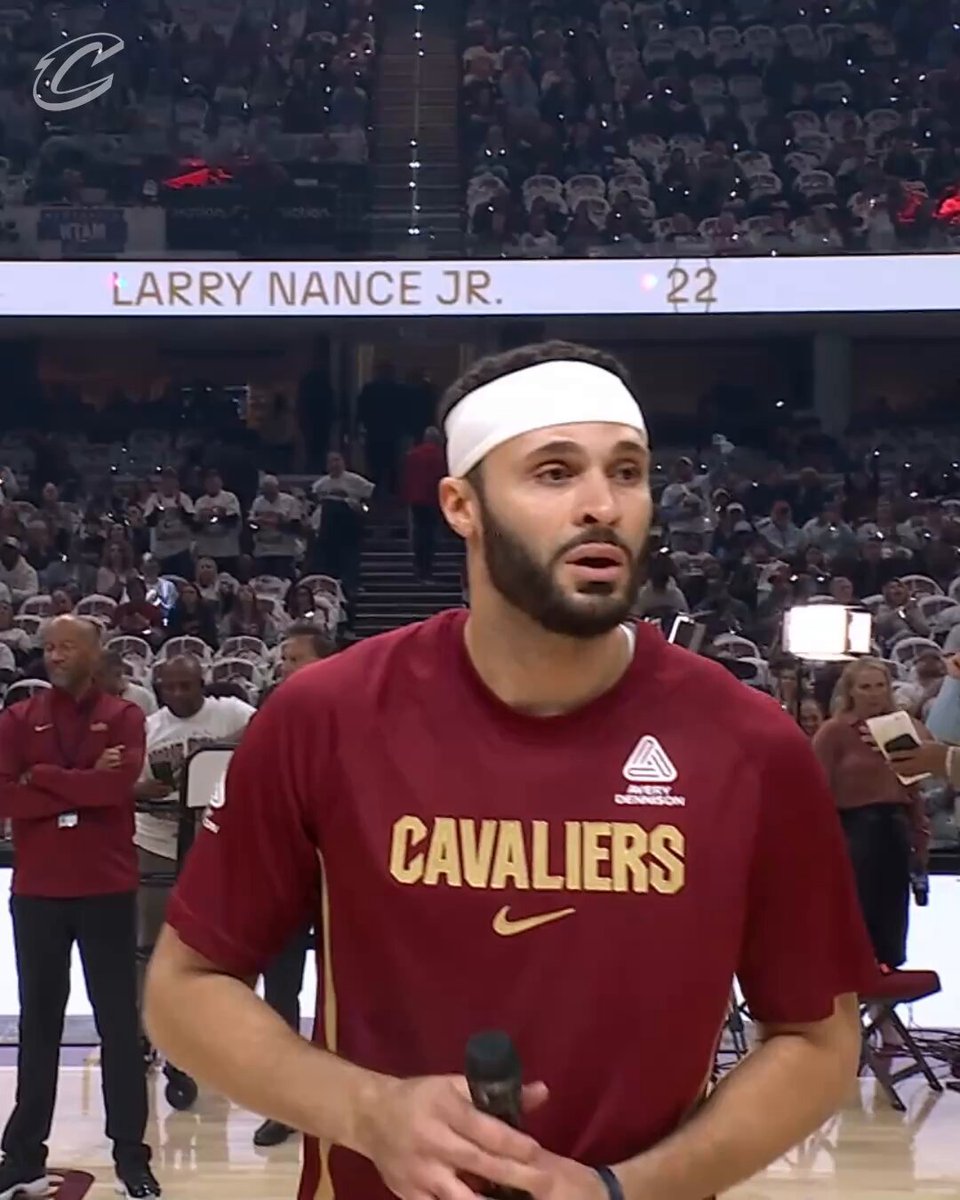 A pregame message from @Larrydn22 ! We'll need you all season, Cavs fans!
@Rocket | #LetEmKnow