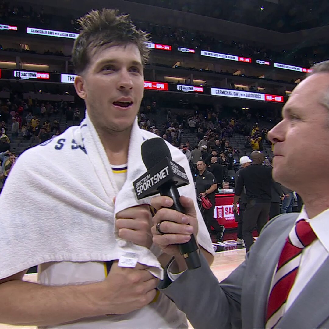 Austin Reaves on becoming the 5th Laker this century to total 50+ POINTS in a game:
"... I ain't got no words."