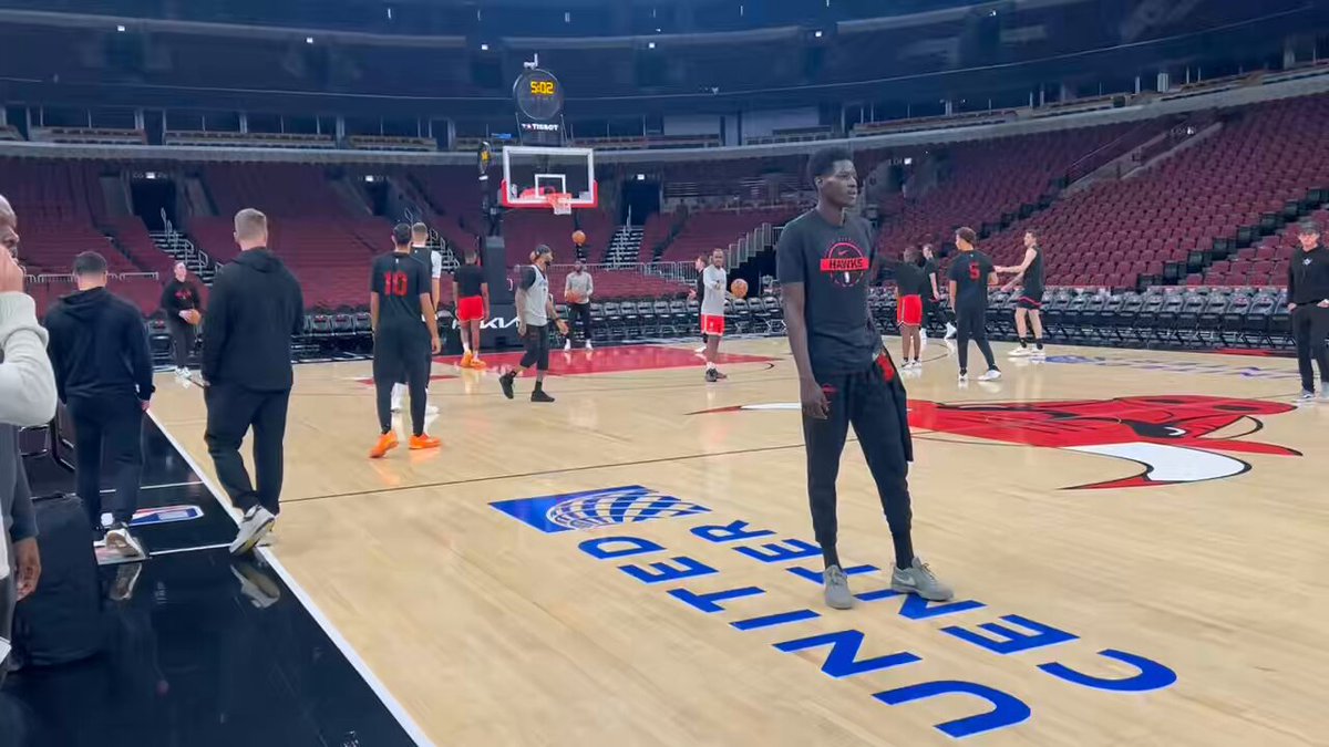 Scenes from Monday’s Hawks shootaround ahead of their matchup against the Bulls. Kristaps Porzingis (flu-like symptoms), Jalen Johnson (R ankle sprain), and Zaccharie Risacher  (R ankle sprain), who are all questionable tonight, were in attendance.