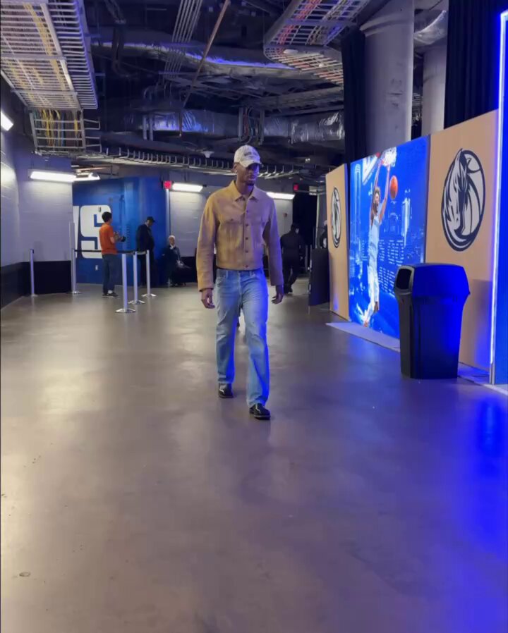 SGA has arrived in Dallas!
The reigning Kia MVP & the Thunder seek a 4-0 start 🍿
OKC-DAL | 8:30 PM ET | NBA League Pass